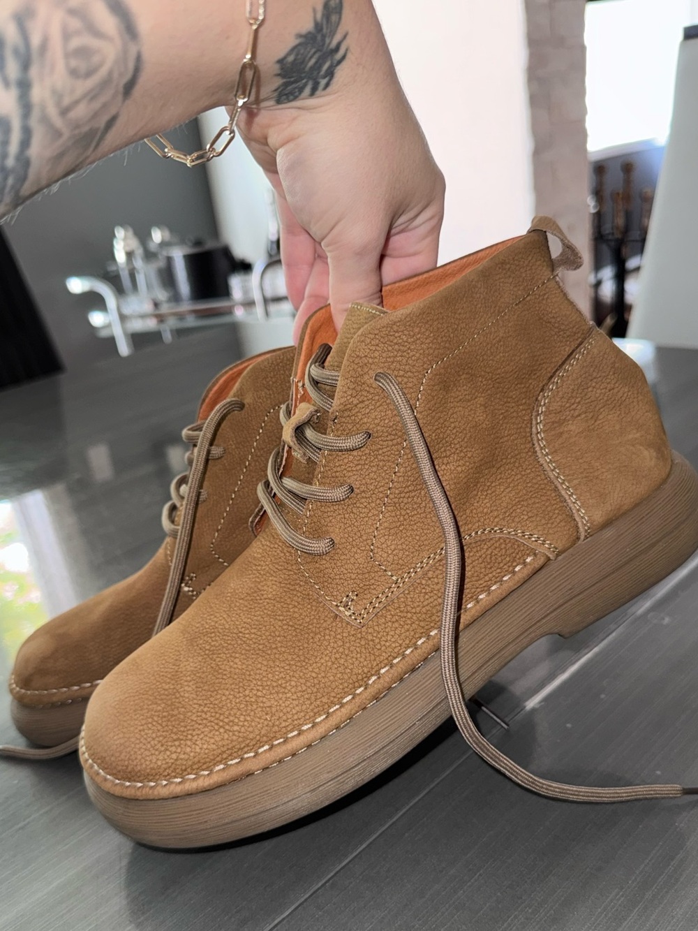 Men's Casual Tan Suede Lace-Up Boots Size 40